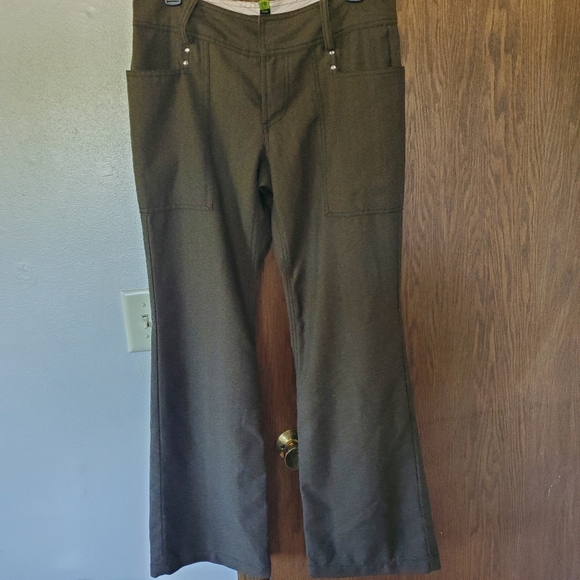Dollhouse stretch flare pants - Picture 6 of 8